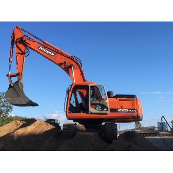 Гусеничный экскаватор Doosan Solar 225 (ГАБАРИТ)  объем ковша - 1,2куб